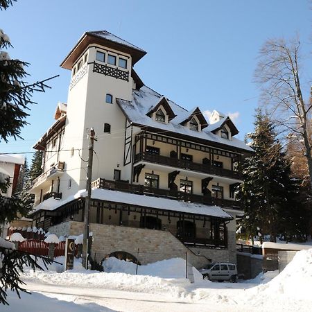 Hotel Foisorul Cu Flori Sinaia Exteriér fotografie