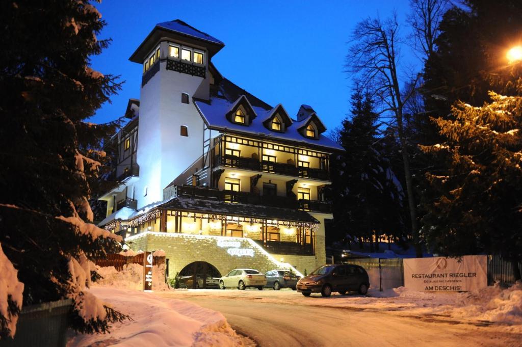 Hotel Foisorul Cu Flori Sinaia Exteriér fotografie