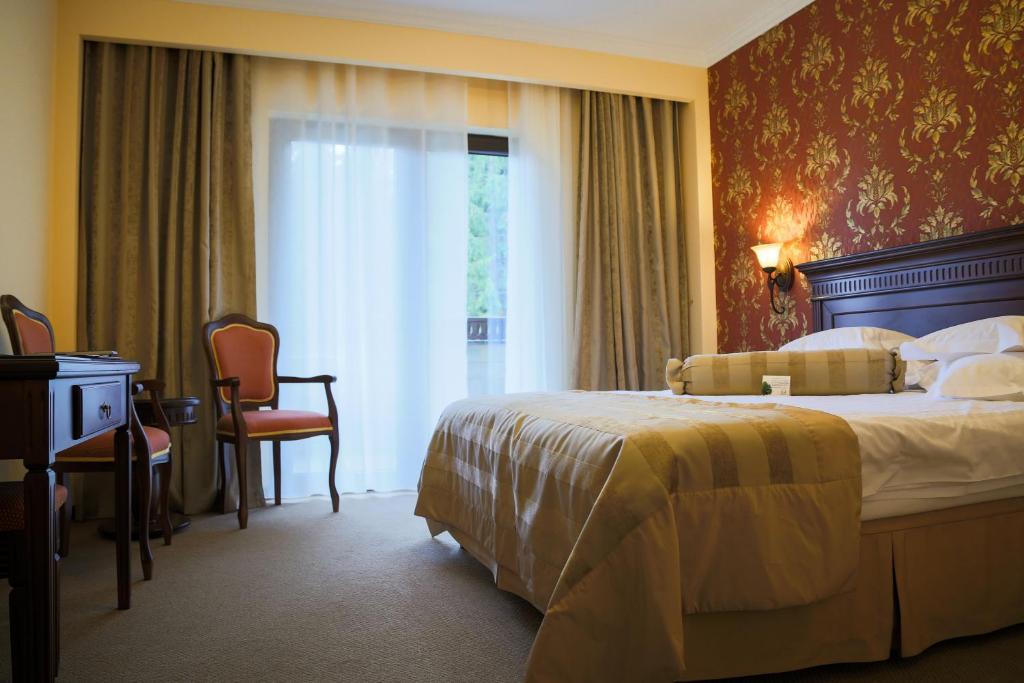 Hotel Foisorul Cu Flori Sinaia Exteriér fotografie