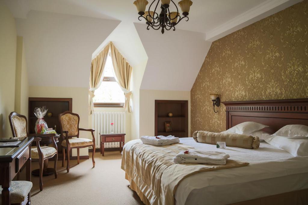 Hotel Foisorul Cu Flori Sinaia Exteriér fotografie