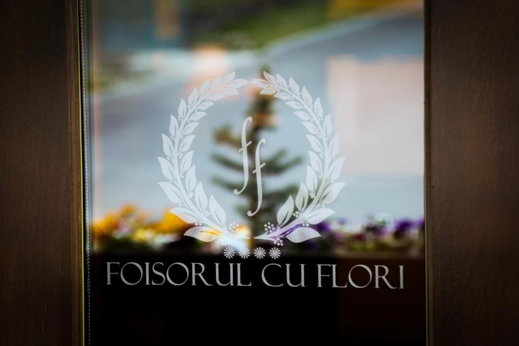 Hotel Foisorul Cu Flori Sinaia Exteriér fotografie