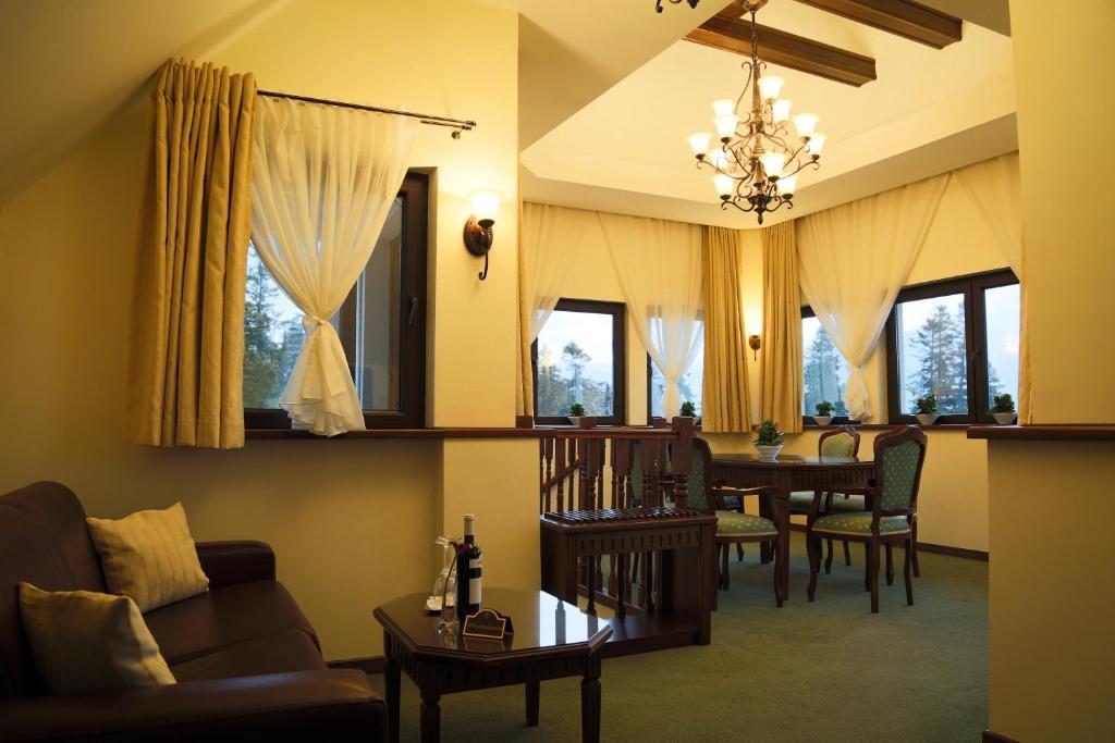 Hotel Foisorul Cu Flori Sinaia Exteriér fotografie