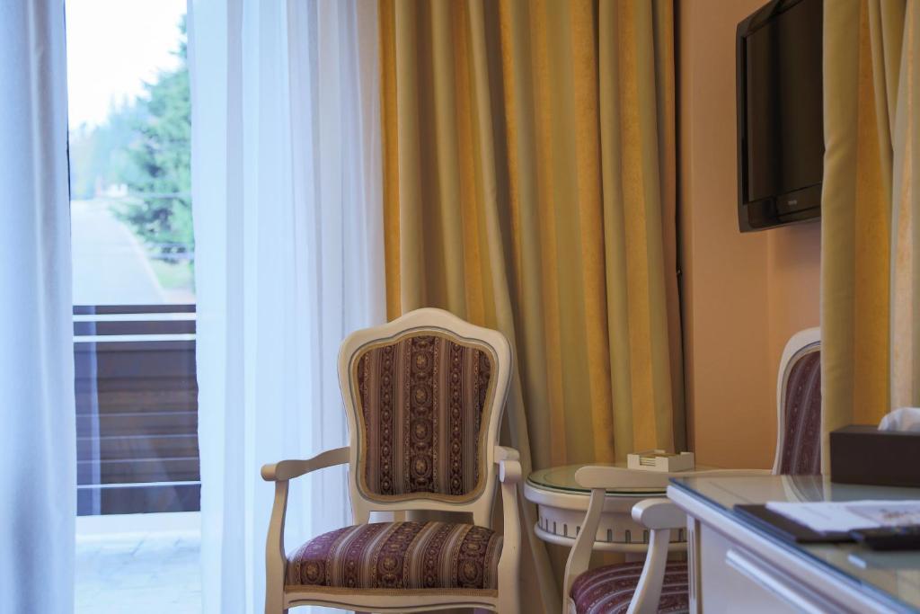 Hotel Foisorul Cu Flori Sinaia Pokoj fotografie
