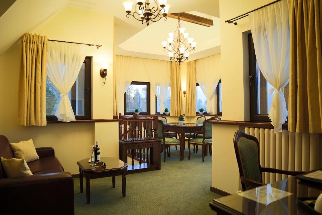 Hotel Foisorul Cu Flori Sinaia Exteriér fotografie